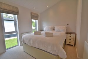 Photo 6- click for photo gallery